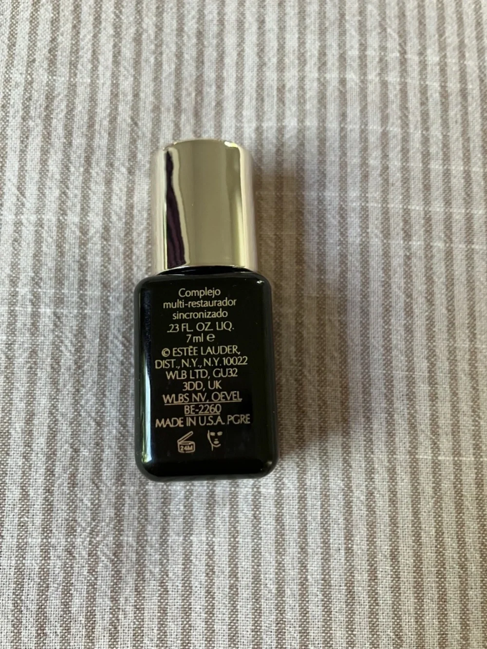 Estee Lauder Skincare Travel Set - Picture 9 of 9